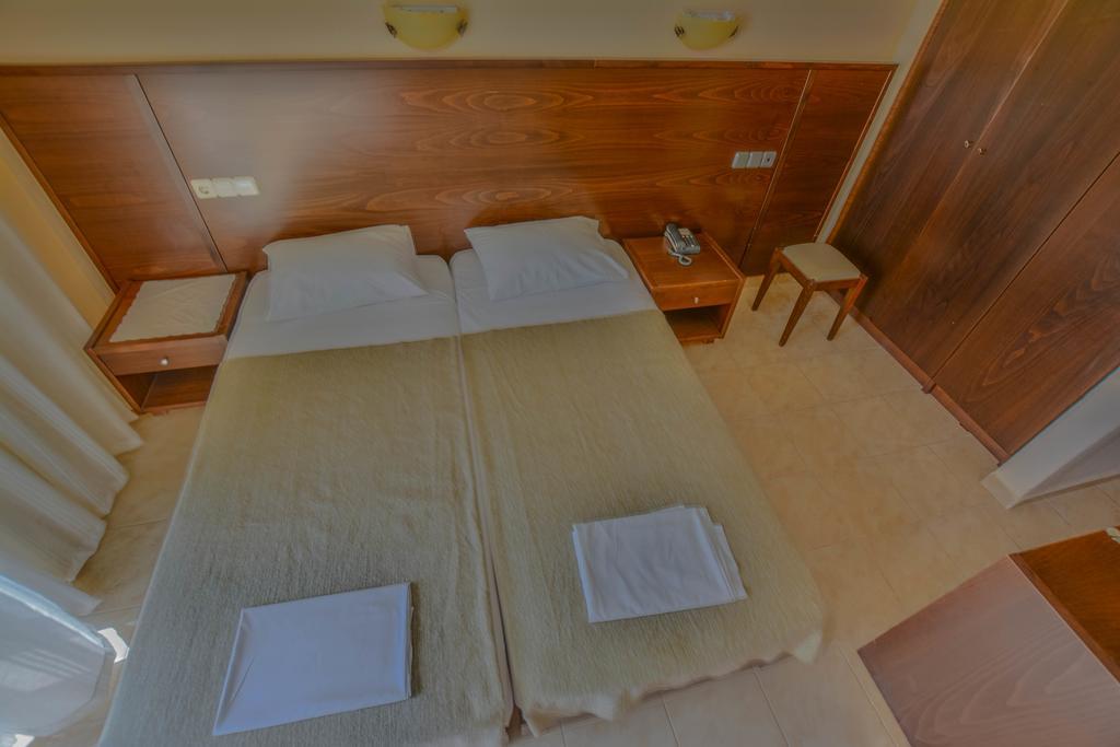 Hotel Achillion Makrygialos Exterior photo